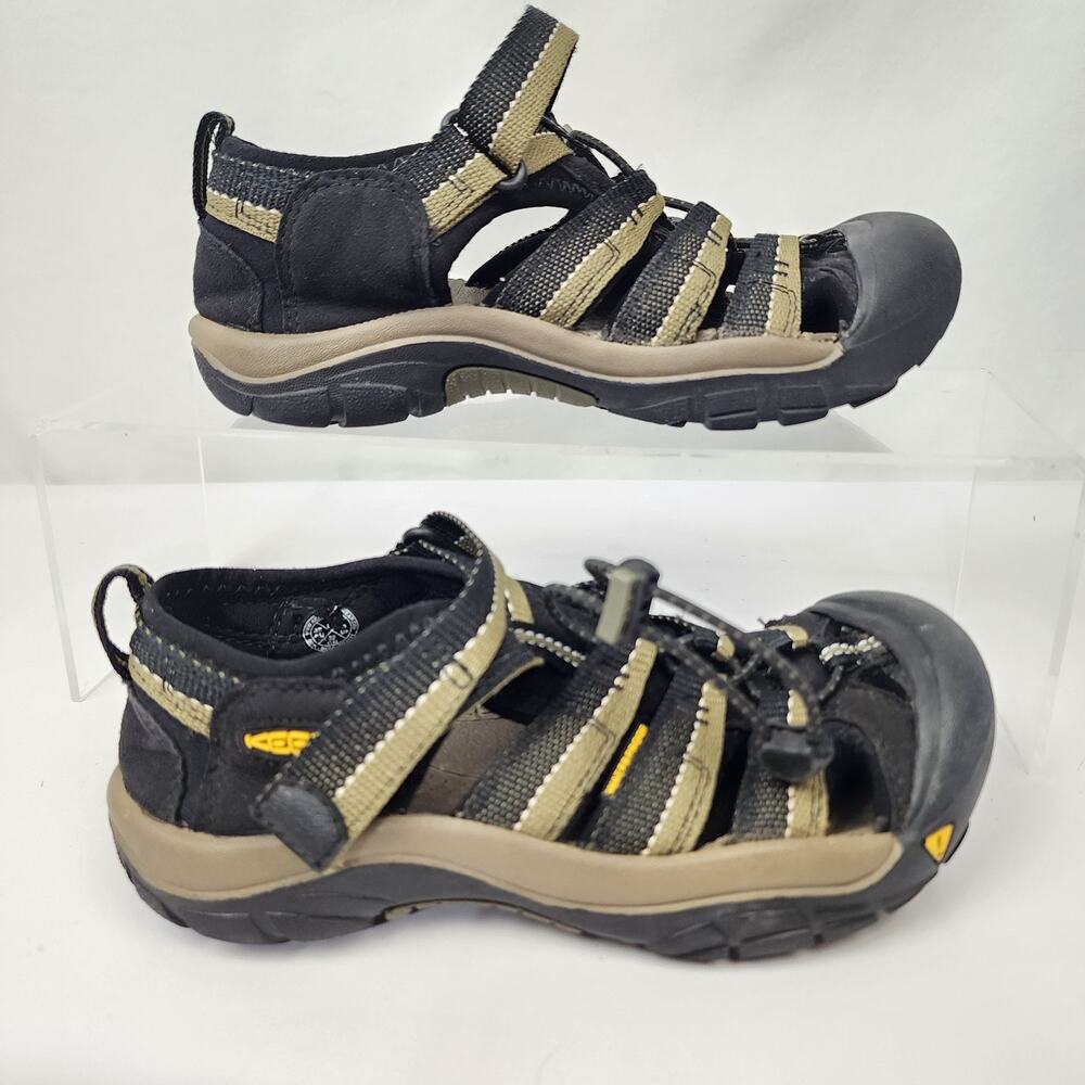 Keen Big Kids Newport Shoes Water / Hiking Sandals Black Khaki US 3 EU 35